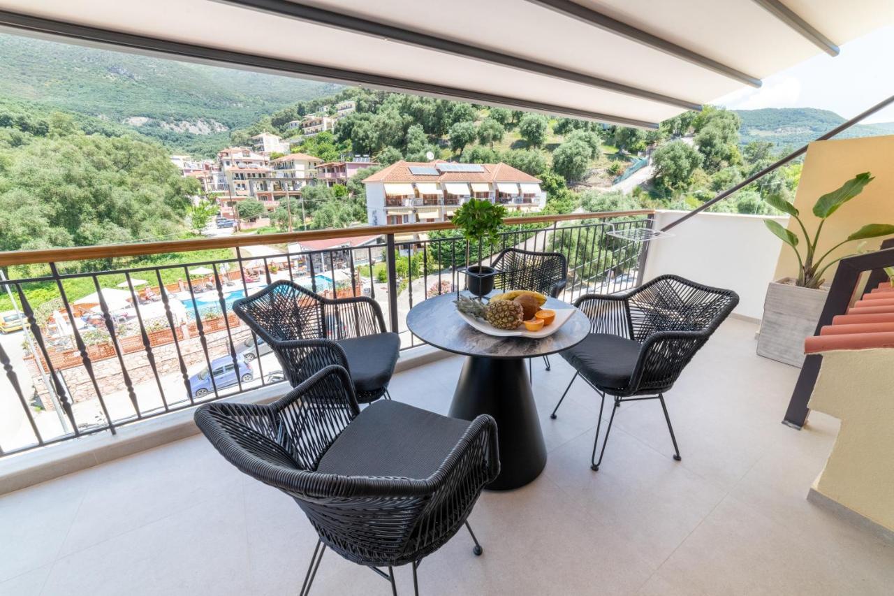 Anesis Deluxe Apartments Parga Esterno foto